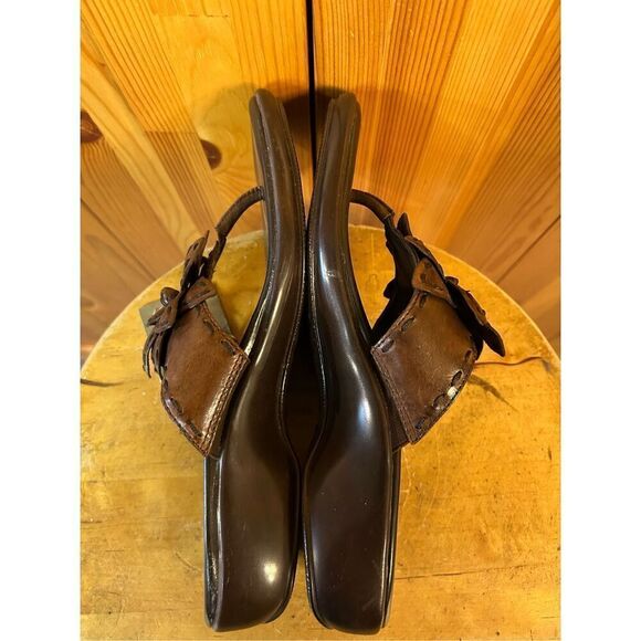 EARTH SPIRIT Women's Size 9 Gelron 2000 Sherwood Brown Leather Flower Sandals nw - Picture 6 of 9